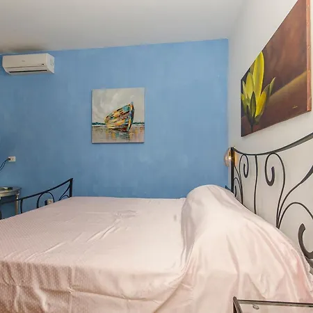 アパート Vialli *